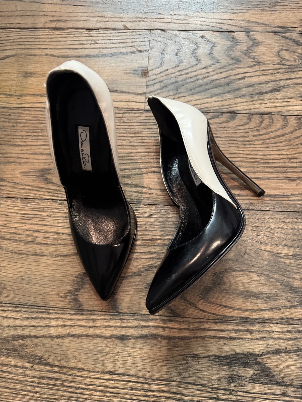 Black and White Pump